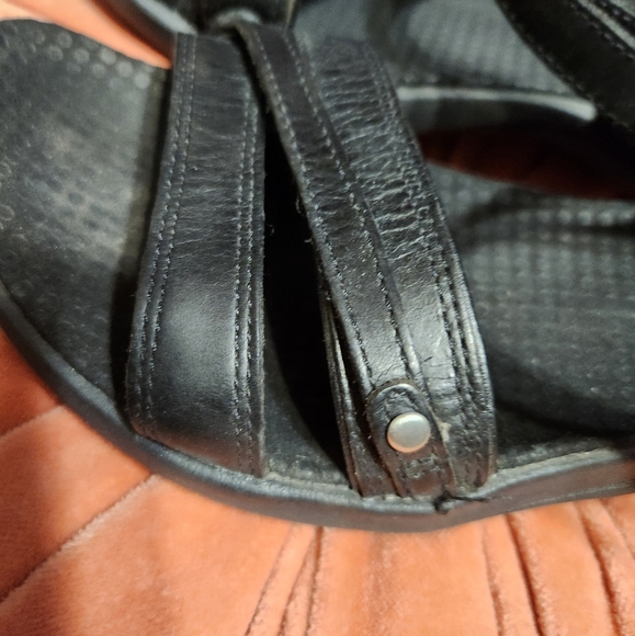 Merrell black leather studded low profile sandals sz 6 - Picture 4 of 9